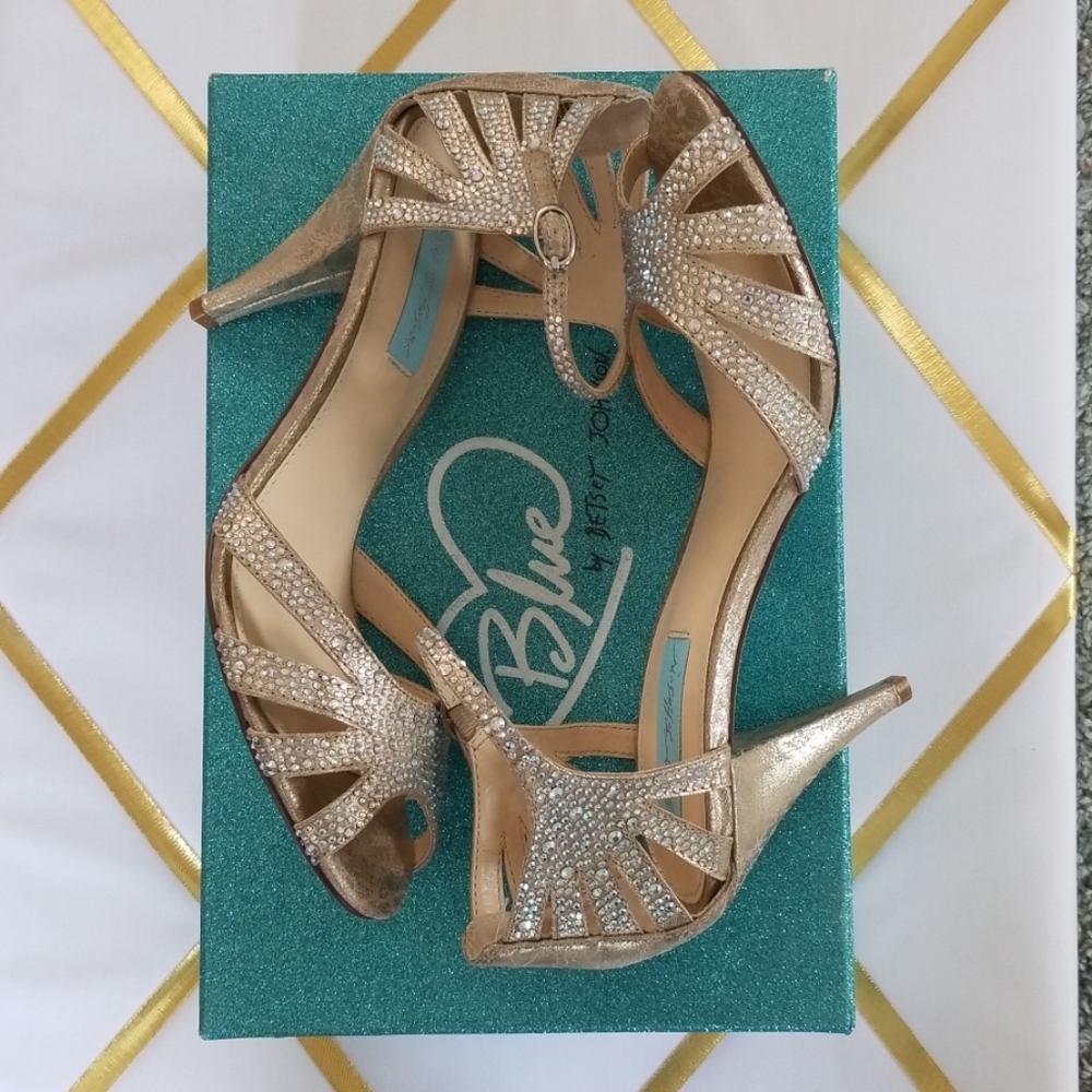 Betsey Johnson Sweet Champagne Fab Heels